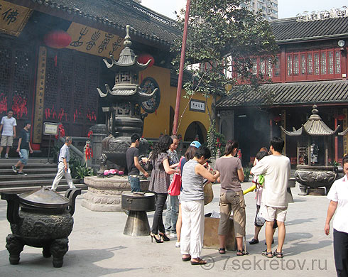 Китай. Шанхай: достопримечательности. Храм нефритового Будды