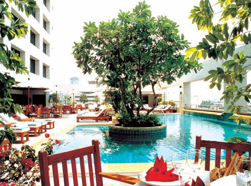 Тайланд. Бангкок. Отель Амари (Amari), бассейн. Как бронировать отель, гостиницу, хостел, hotel, номер. Система бронирования онлайн. Отдых в Таиланде